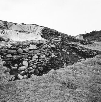 Excavation photograph dated 29 August 1987.	