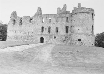 Excavation photograph - Balvenie Castle