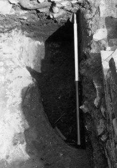 Excavation photograph - Area 5: pit F040