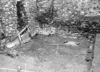 Excavation photograph : N end of range after consolidation of masonry excavated in 1989, from W.