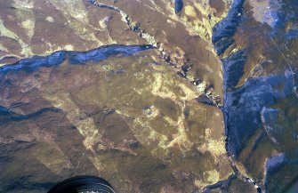 An oblique aerial view of the Allt Cille Pheadair, Kilphedir, Strath of Kildonan, East Sutherland, looking N.