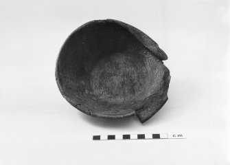 Incomplete wooden bowl H046.