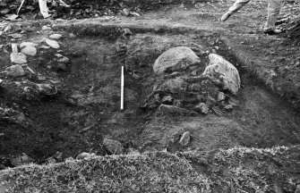 Excavation photograph : ditch to west of bank 002/003