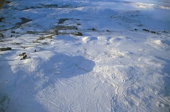 Oblique aerial view of settlements and field systems between Achork and Cnoc-an-t-Sidhean, Rogart, East Sutherland, looking NW.