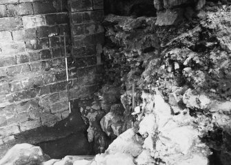 Excavation photograph: area H/X - showing robbing of face and core and tunnel.