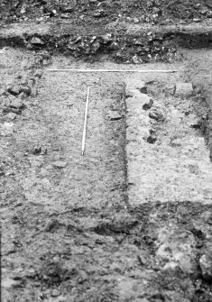 Dunfermline, Priory Lane, former Lauder Technical College, excavations.
Excavation photograph : trench 1b - close up of precinct wall F108 and area to its immediate west.