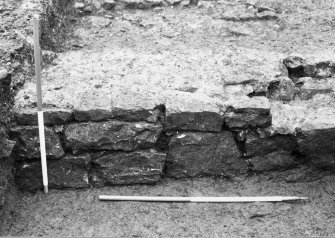 Dunfermline, Priory Lane, former Lauder Technical College, excavations.
Excavation photograph : trench 1 - east face of precinct wall F108.