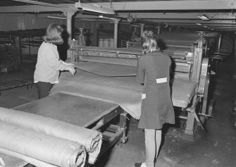 Tayburn Works, Dundee. View of guillotine (jute) in use.