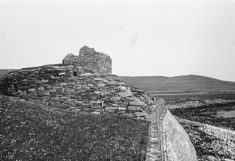 Outer broch wall from exterior.