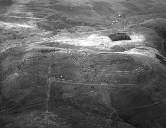 Woden Law, native fort and Roman investing works: air photograph.
Harding 79/010/6a, flown 1979.