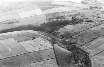 Stirling Hill, Boddam, radar station: aerial view. Aberdeenshire Archaeological Service AAS/81/11/S10/24, dated 23 August 1981.