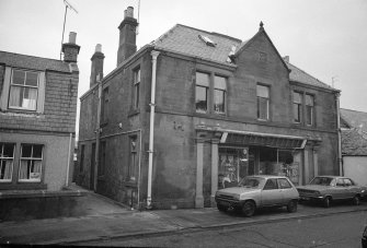 65 High Street, Strathmiglo, Fife