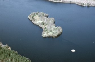 An oblique aerial view of the Isle of Moy and Eilean nan Clach, Moy and Dalarossie, Inverness, looking NE.