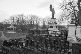 War Memorial, Nicholson Park, Cupar, Fife 