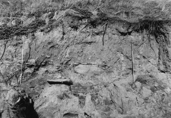 Excavation photograph : overlap to B/59227.