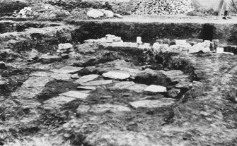 Excavation photograph.
Copied from A O Curle photograph album MS/28/461.