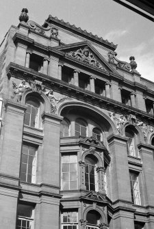 Front facade of Savoy House, 140 Sauchiehall Street, Glasgow 