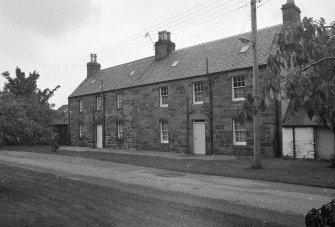 4(L) 5(R) Custom House Street, Ullapool, Lochbroom parish, Ross and Cromarty, Highlands