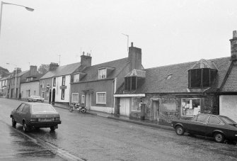 9-13 Church Street, Kilbarchan parish