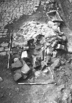 Craignethan Castle
Excavations 1984
Frame 16 - The kiln partially revealed - from east