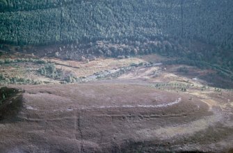 Aerial view of Cnoc an Duin Fort, Strath Rory, N of Alness, Easter Ross, looking S.