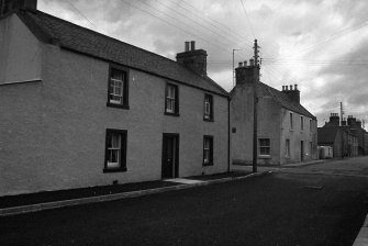 Sutherland House (L) Feranich (R), Sutherland Street, Helmsdale, Kildonan parish, Sutherland, Highlands