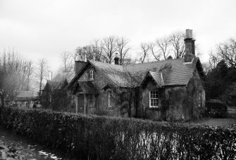 Lamington Village last Cottage SE Street, Wandel & Lannington