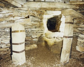 Rennibister Earth House Orkney Entrance passage & interior pillars