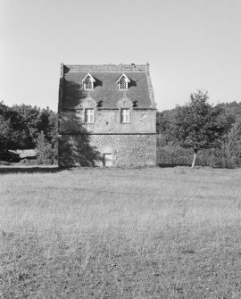 View of entrance elevation, Johnstounburn House dovecot.