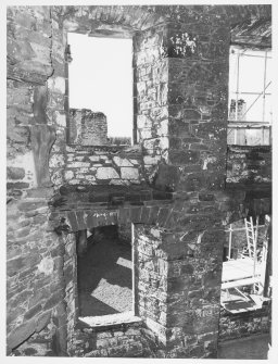 Caerlaverock Castle, Survey of East Range
