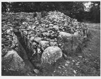 Clava Cairns