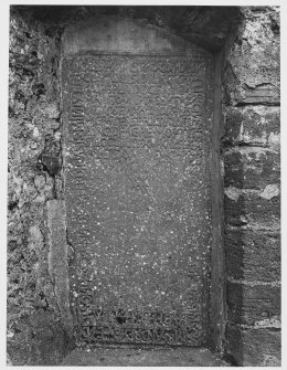 Deskford Old Kirk, Sepulchral Monuments