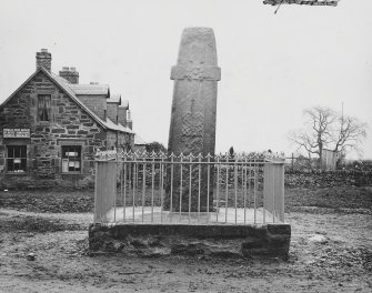 Fowli Wester Perthshire Cros Slab