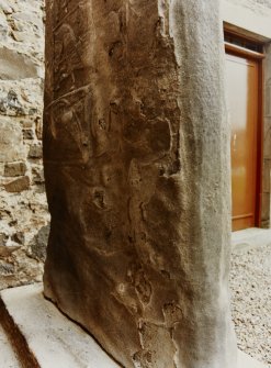 St. Madoes Churchyard, Carned Stone