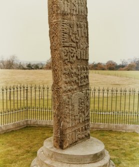 Sueno's Stone, Views showing condition of Stone