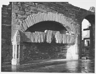 Earl's Palace, Kirkwall Views of fireplace