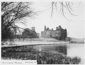 Linlithgow Palace Loch and General Views