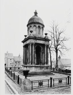 Stirling Erskine Monument