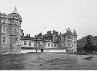 Holyrood House Exteriors