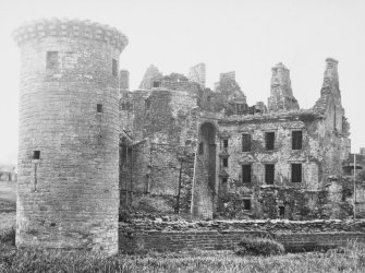 Caerlaverock Castle, General Views