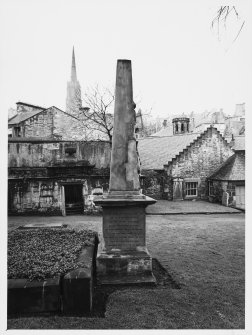 Greyfriars Churchyard, Duncan Ban Memorial