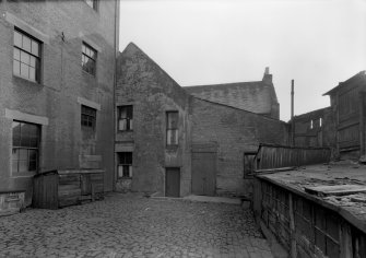 View of buildings at rear, 25 Kirkgate, Alloa.