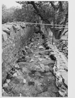 Loch Leven Castle.  Gen Details Exposed Courtyard E. Wall