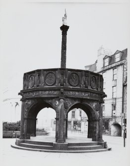 Aberdeen Mercat Cross, Elevations