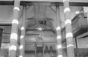 Interior.
General view from N.
