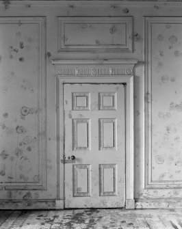 Interior.
Detail of door.