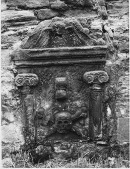 Prestonpan's West Churchyard Tombstones