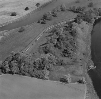 Oblique aerial view from SSW showing the remains of Roxburgh Castle.