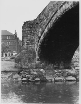 Musselburgh Old Bridge, Musselbugh, Midlothian.  General Views