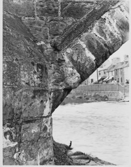 Musselburgh Old Bridge, Musselbugh, Midlothian.  General Views